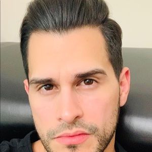 Meet your Posher, Christian